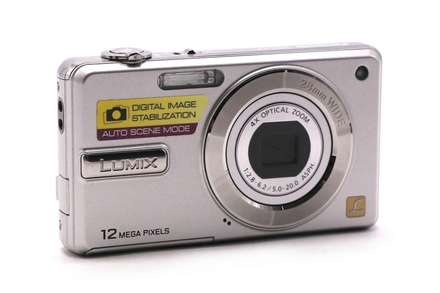 Фотоаппарат Panasonic Lumix DMC-F3 в упаковке