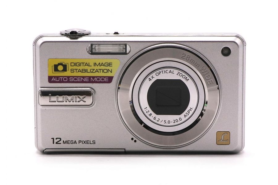 Фотоаппарат Panasonic Lumix DMC-F3 в упаковке