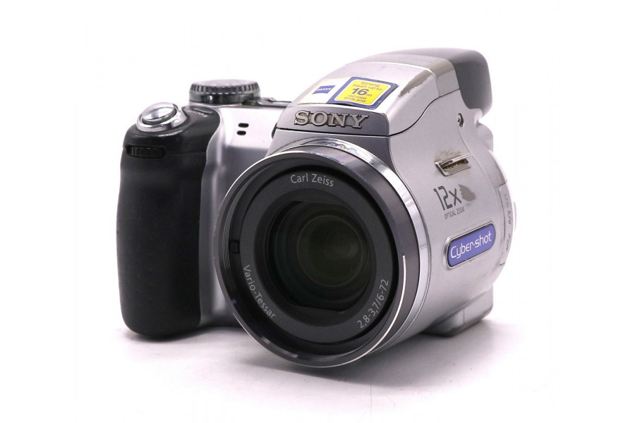 Компактный Sony Cyber-shot DSC-H5 в упаковке