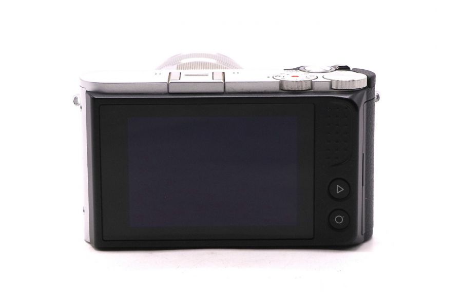 Беззеркальная камера Xiaomi YI M1 kit в упаковке