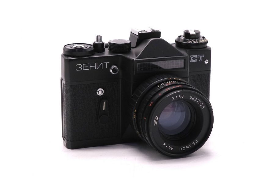 Фотоаппарат пленочный Зенит ЕТ kit в упаковке