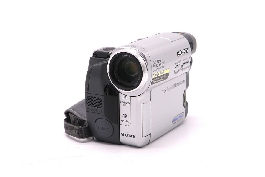 Видеокамера Sony DCR-TRV33E Handycam в упаковке