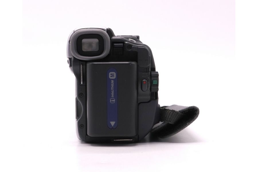 Видеокамера Sony DCR-TRV33E Handycam в упаковке