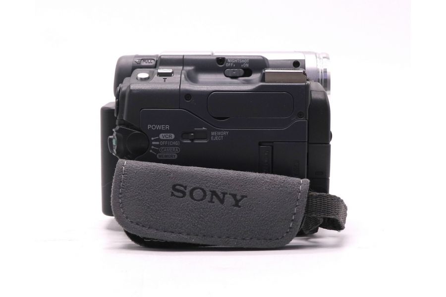 Видеокамера Sony DCR-TRV33E Handycam в упаковке