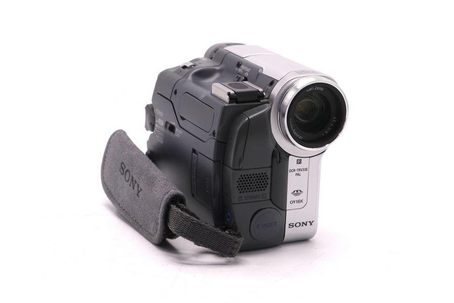 Видеокамера Sony DCR-TRV33E Handycam в упаковке