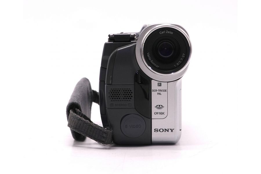 Видеокамера Sony DCR-TRV33E Handycam в упаковке
