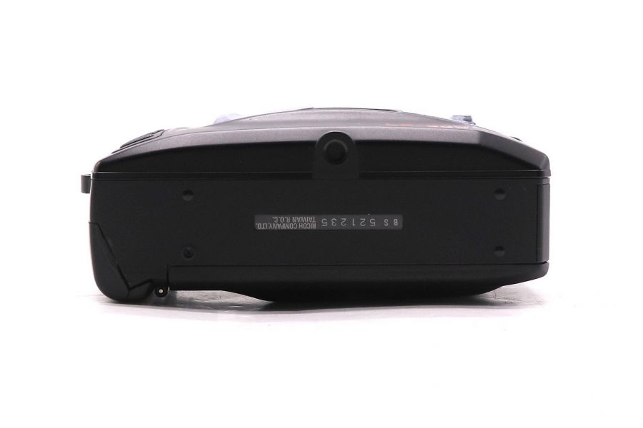 Компактный пленочный фотоаппарат Ricoh LX-33W