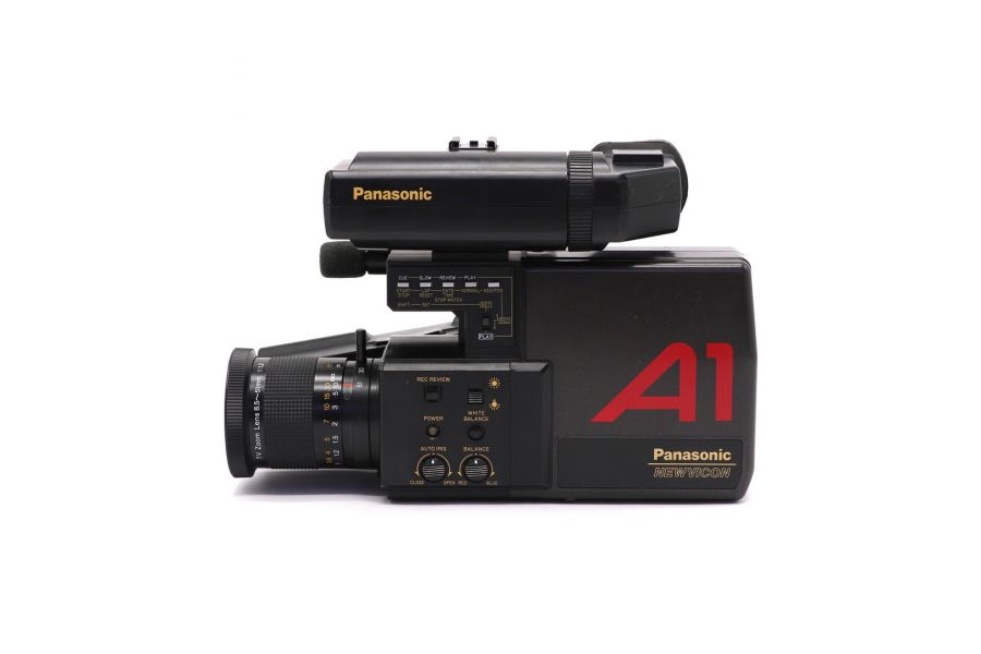 Видеокамера Panasonic Newvicon WVP-A1E в упаковке