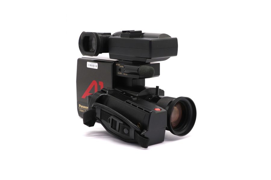 Видеокамера Panasonic Newvicon WVP-A1E в упаковке