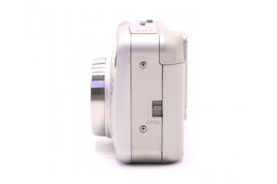 Аналоговая фотокамера Minolta Zoom 130c Date