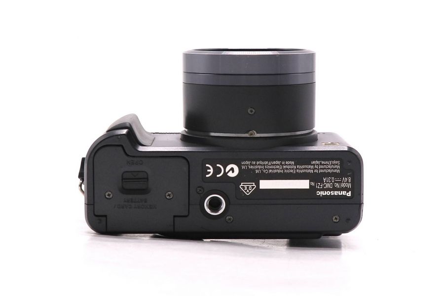 Фотоаппарат цифровой Panasonic Lumix DMC-FZ1