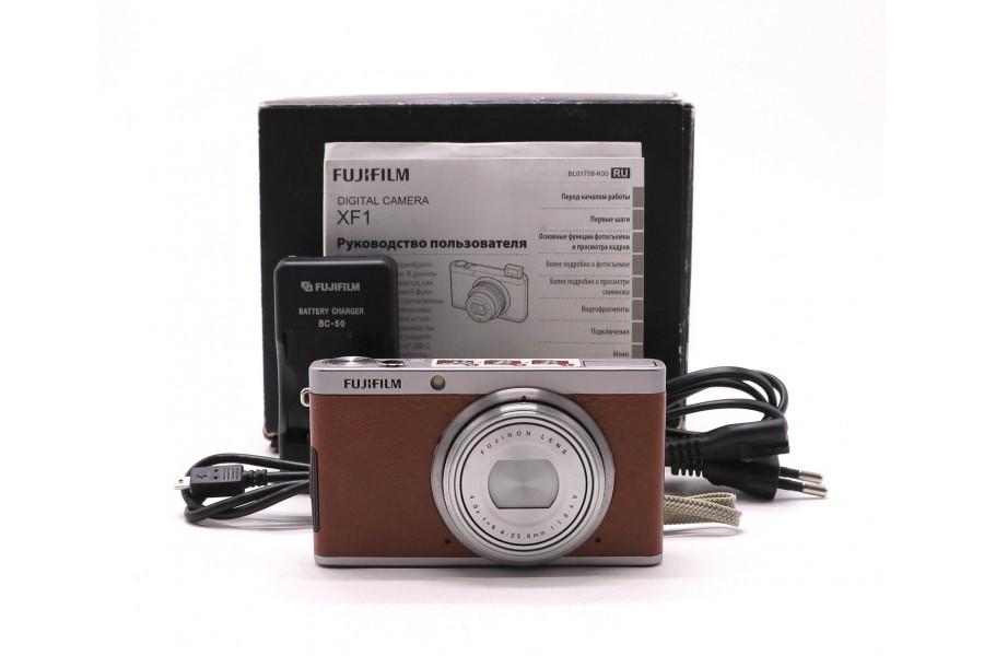 Фотоаппарат компактный Fujifilm XF-1 в упаковке