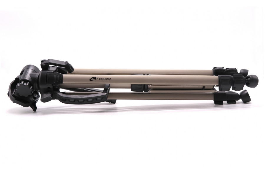 Легкий штатив-трипод ERA ECS-3530 в упаковке