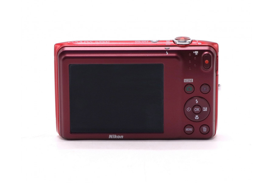 Компактный фотоаппарат Nikon Coolpix S3500 red