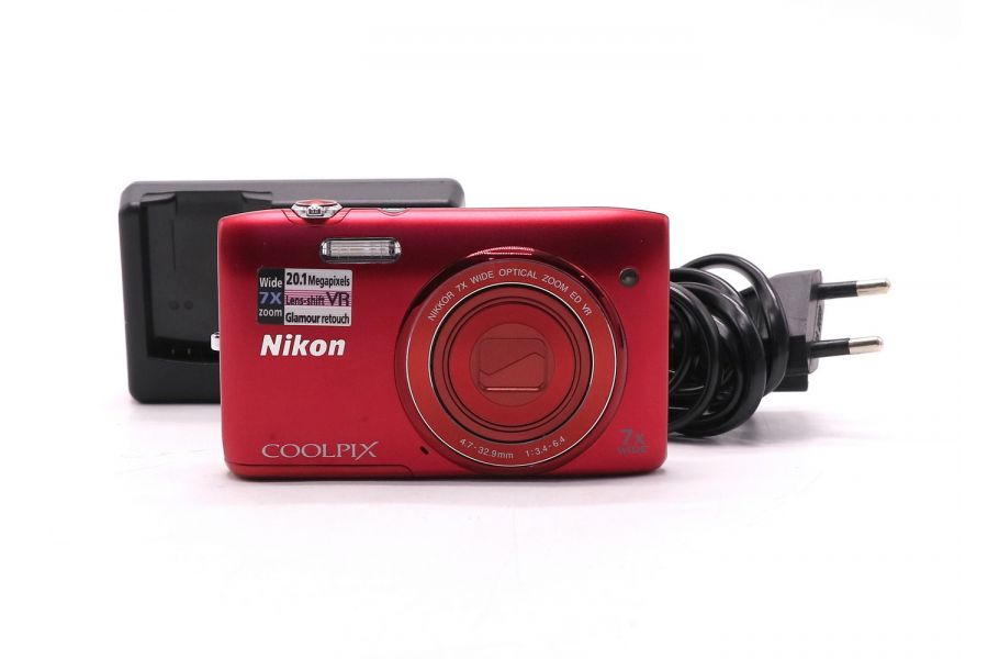 Компактный фотоаппарат Nikon Coolpix S3500 red