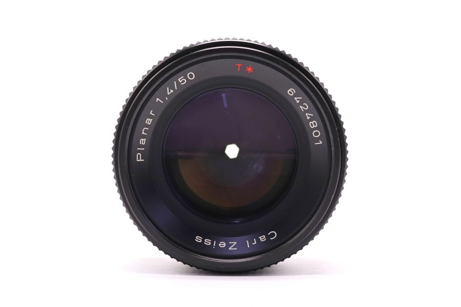 Объектив мануальный Planar 1,4/50 T* Carl Zeiss
