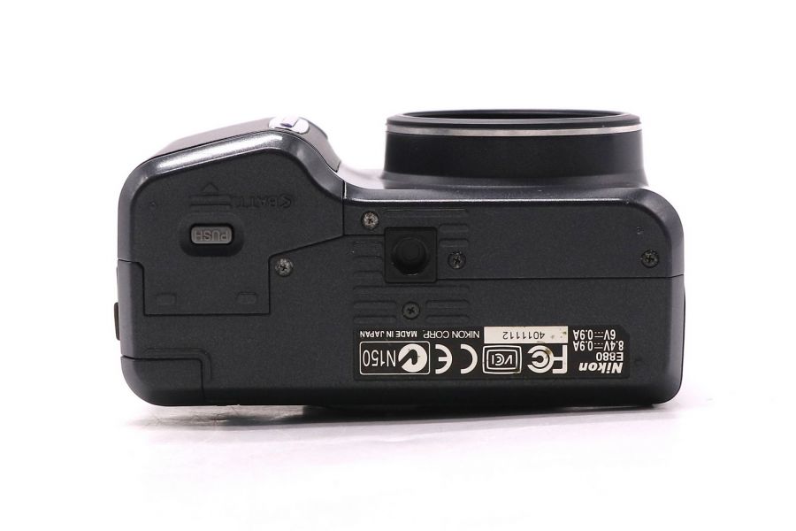 Компактная цифровая фотокамера Nikon Coolpix 880