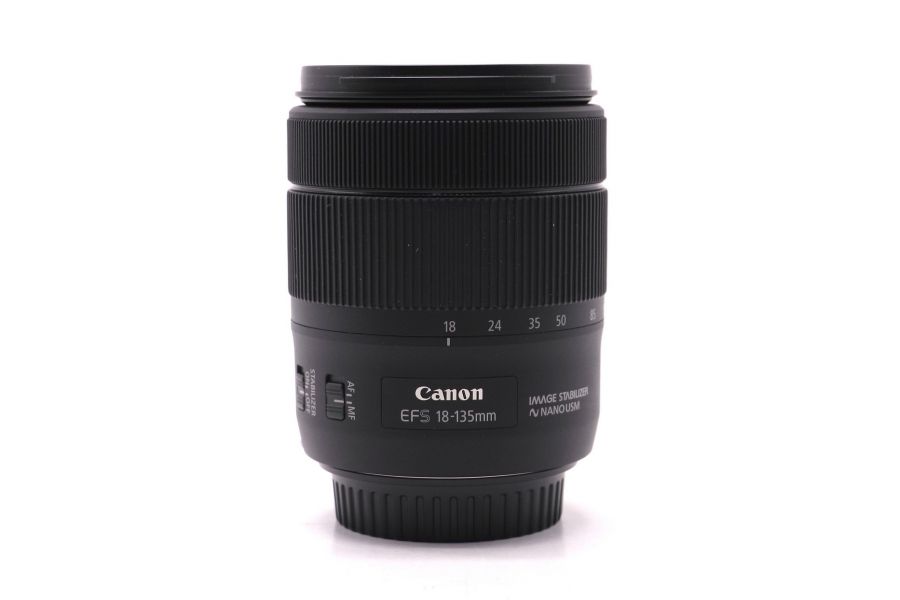 Объектив Canon EF-S 18-135mm 3.5-5.6 IS USM в упаковке