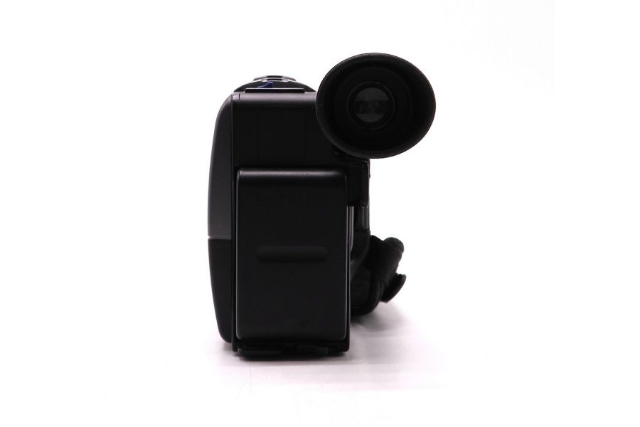 Видеокамера Panasonic NV-RX22EN в упаковке