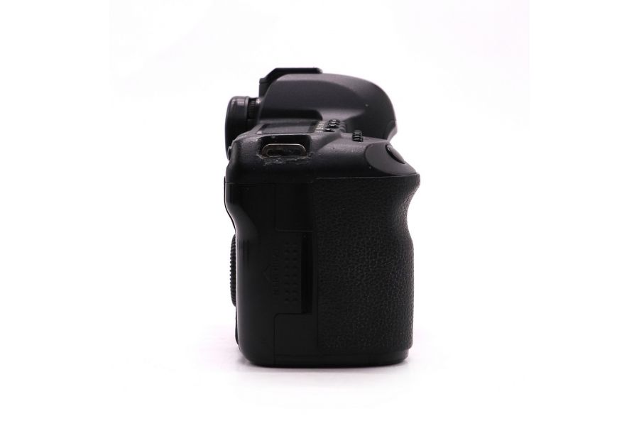 Canon EOS 5D Mark II body (пробег 99730 кадров)