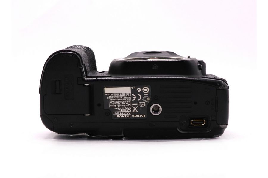 Canon EOS 5D Mark II body (пробег 99730 кадров)