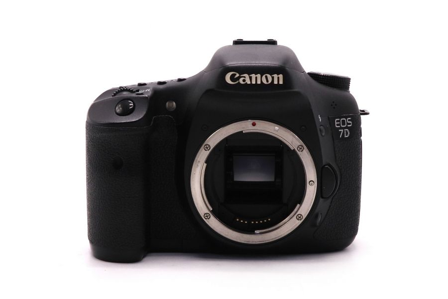 Фотокамера Canon EOS 7D body (пробег 73955 кадров)
