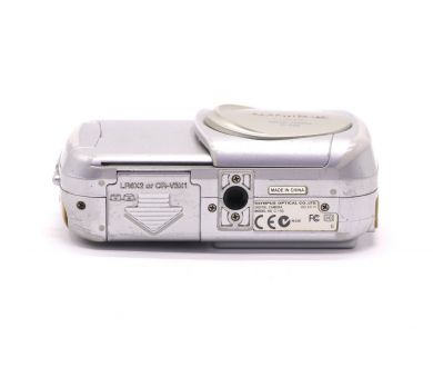 Фотоаппарат компактный Olympus Camedia C-150