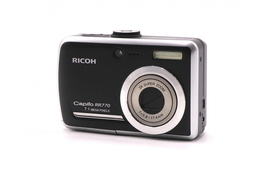 Цифровая камера Ricoh Caplio RR770 в упаковке