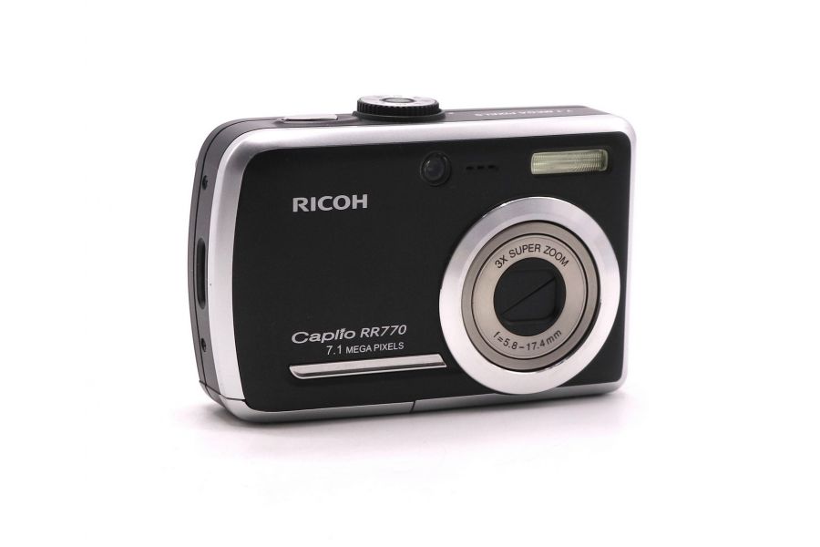 Цифровая камера Ricoh Caplio RR770 в упаковке
