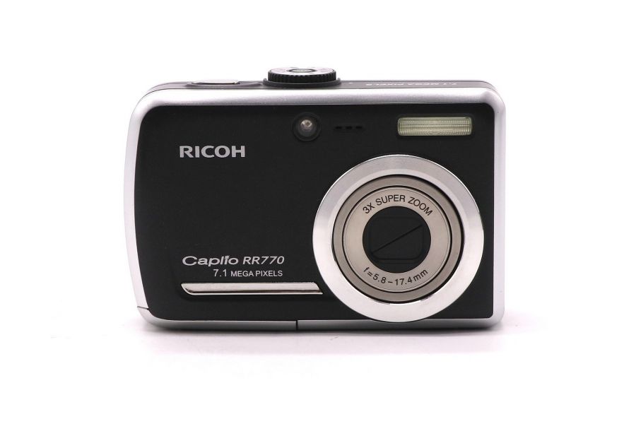Цифровая камера Ricoh Caplio RR770 в упаковке