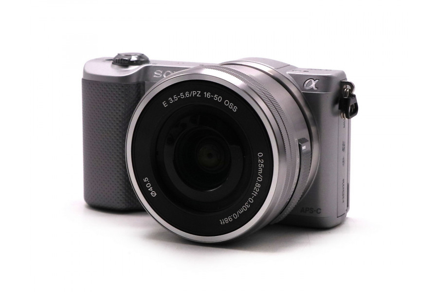 Sony a5000 kit в упаковке (пробег 5 кадров)