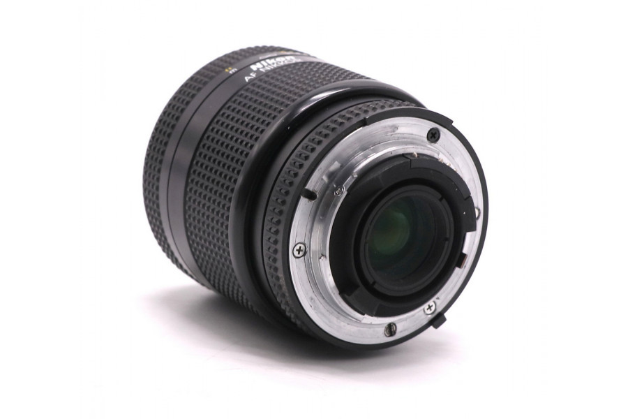Объектив Nikon 35-105mm f/3.5-4.5 AF Nikkor