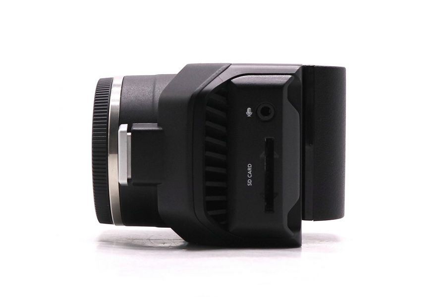 Blackmagic Micro Cinema Camera body в упаковке
