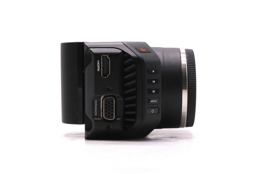 Blackmagic Micro Cinema Camera body в упаковке