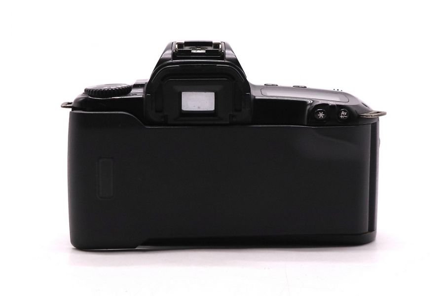 Зеркальный фотоаппарат Canon EOS 500 body
