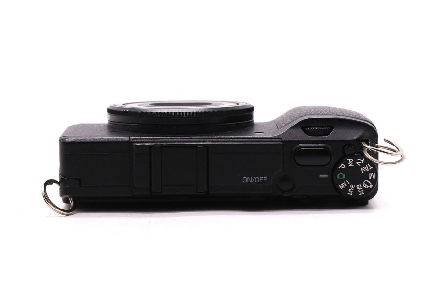 Цифровая камера Ricoh GR II (пробег 10500 кадров)