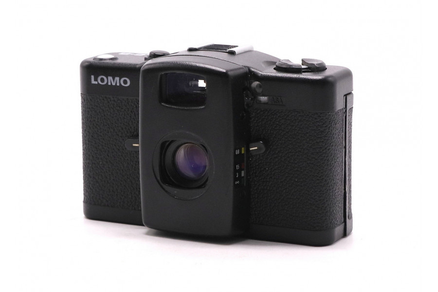 Компактный фотоаппарат Lomo LC-A в упаковке