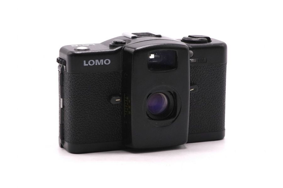 Компактный фотоаппарат Lomo LC-A в упаковке