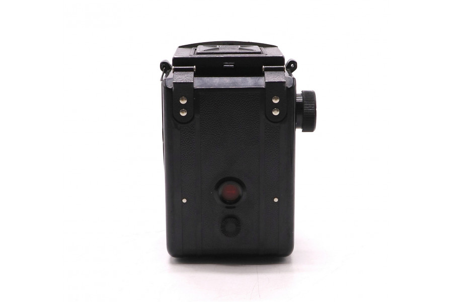 Советский среднеформатный фотоаппарат Любитель-2