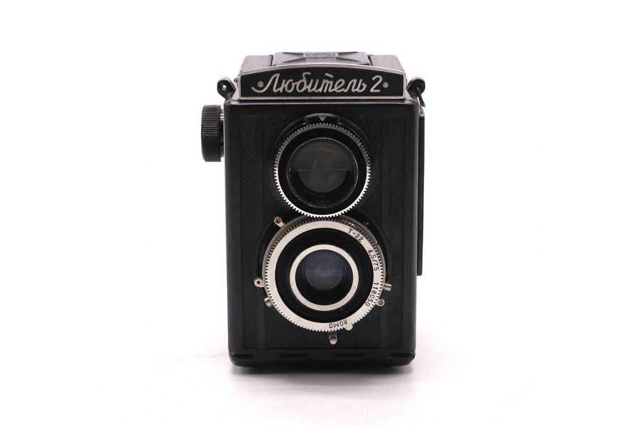 Советский среднеформатный фотоаппарат Любитель-2