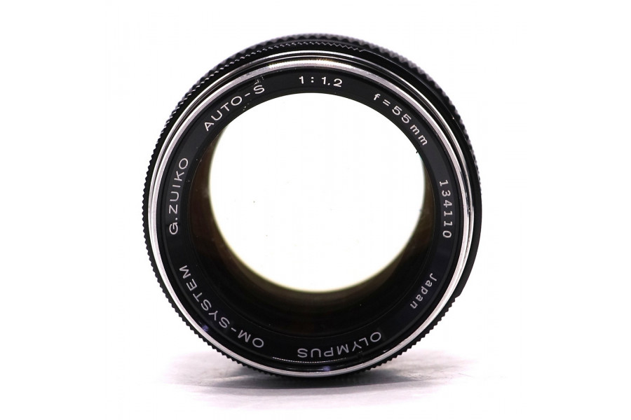 Объектив Olympus OM-System G.Zuiko Auto-S 55mm f/1.2 Sony A