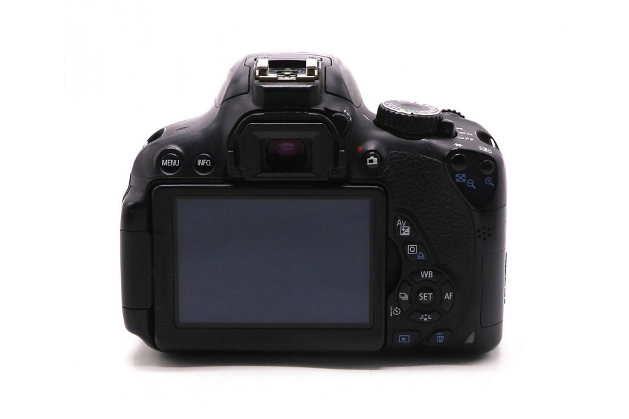 Камера Canon EOS 650D kit (пробег 65000 кадров)