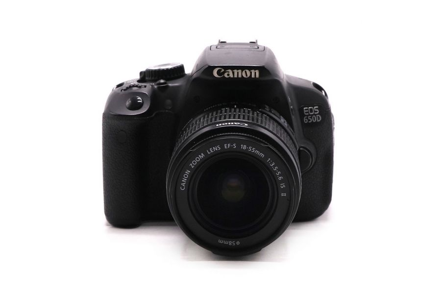 Камера Canon EOS 650D kit (пробег 65000 кадров)