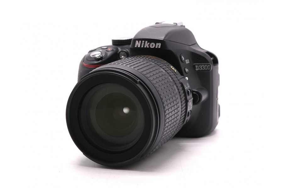 Nikon D3300 kit 18-105mm (пробег 5850 кадров)