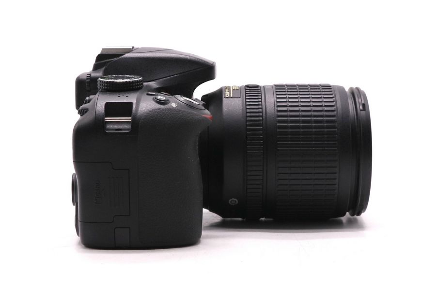 Nikon D3300 kit 18-105mm (пробег 5850 кадров)
