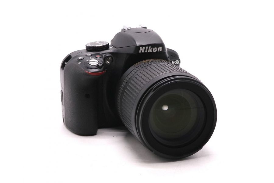 Nikon D3300 kit 18-105mm (пробег 5850 кадров)