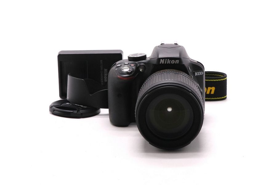 Nikon D3300 kit 18-105mm (пробег 5850 кадров)