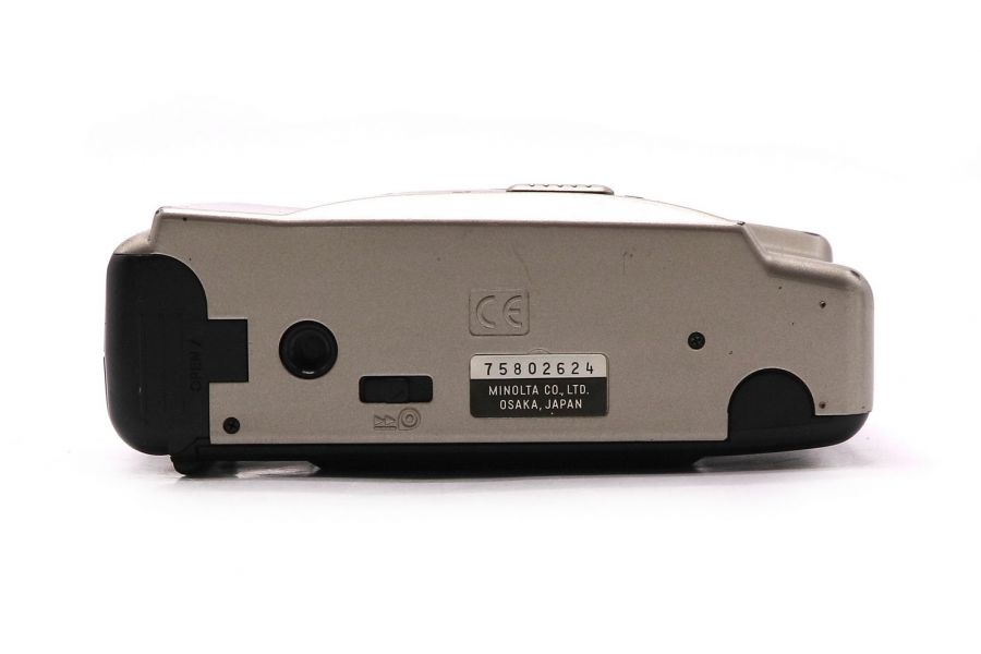 Компактная плёночная камера Minolta F35ST Super