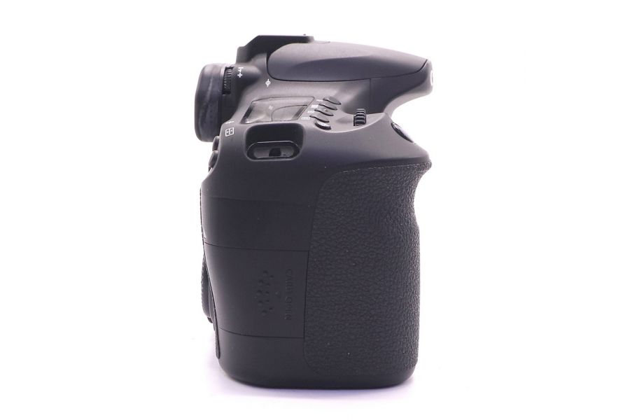 Canon EOS 60D body в упаковке (пробег 8815 кадров)