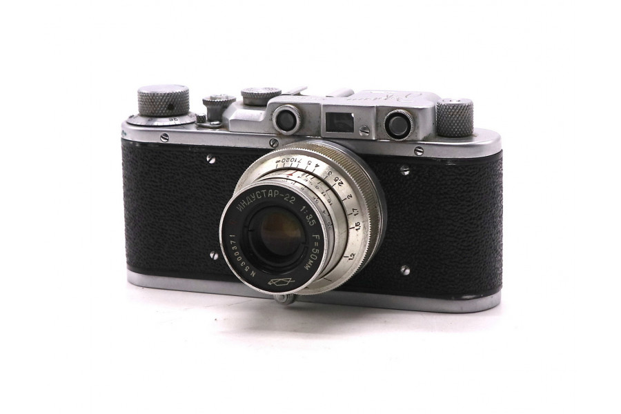 Зоркий 1-го выпуска ригельный в упаковке (1952)